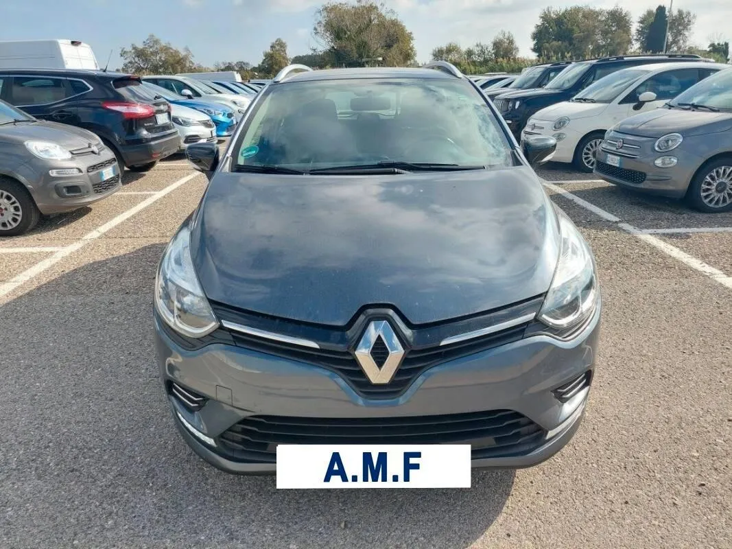 RENAULT Clio Image 5